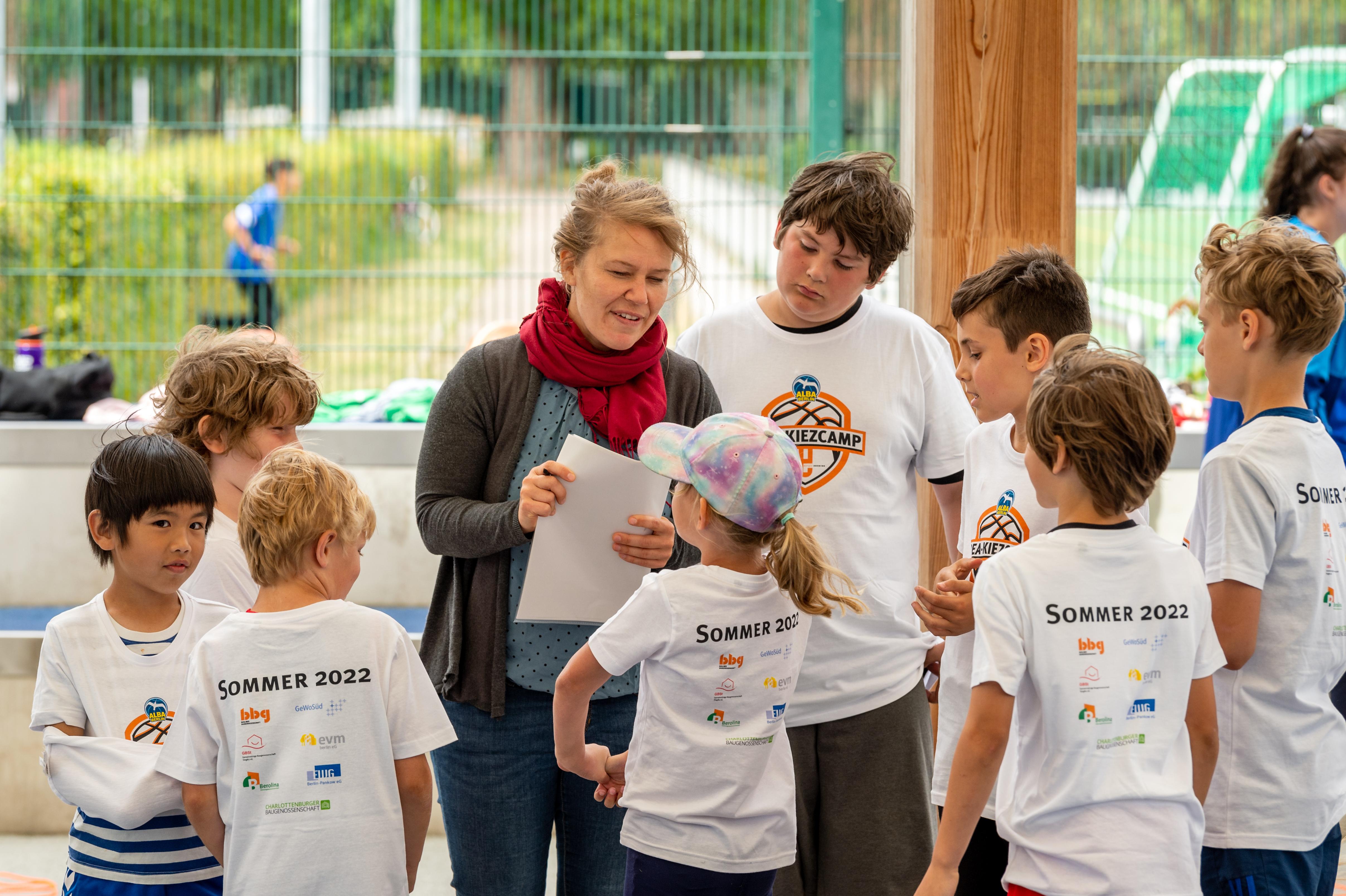 letzte Erklärungen und dann startet die Energiespar-Rallye