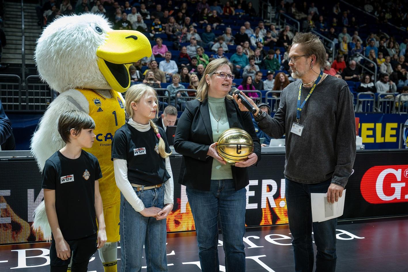 Gruppenbild nach Preisverleihung