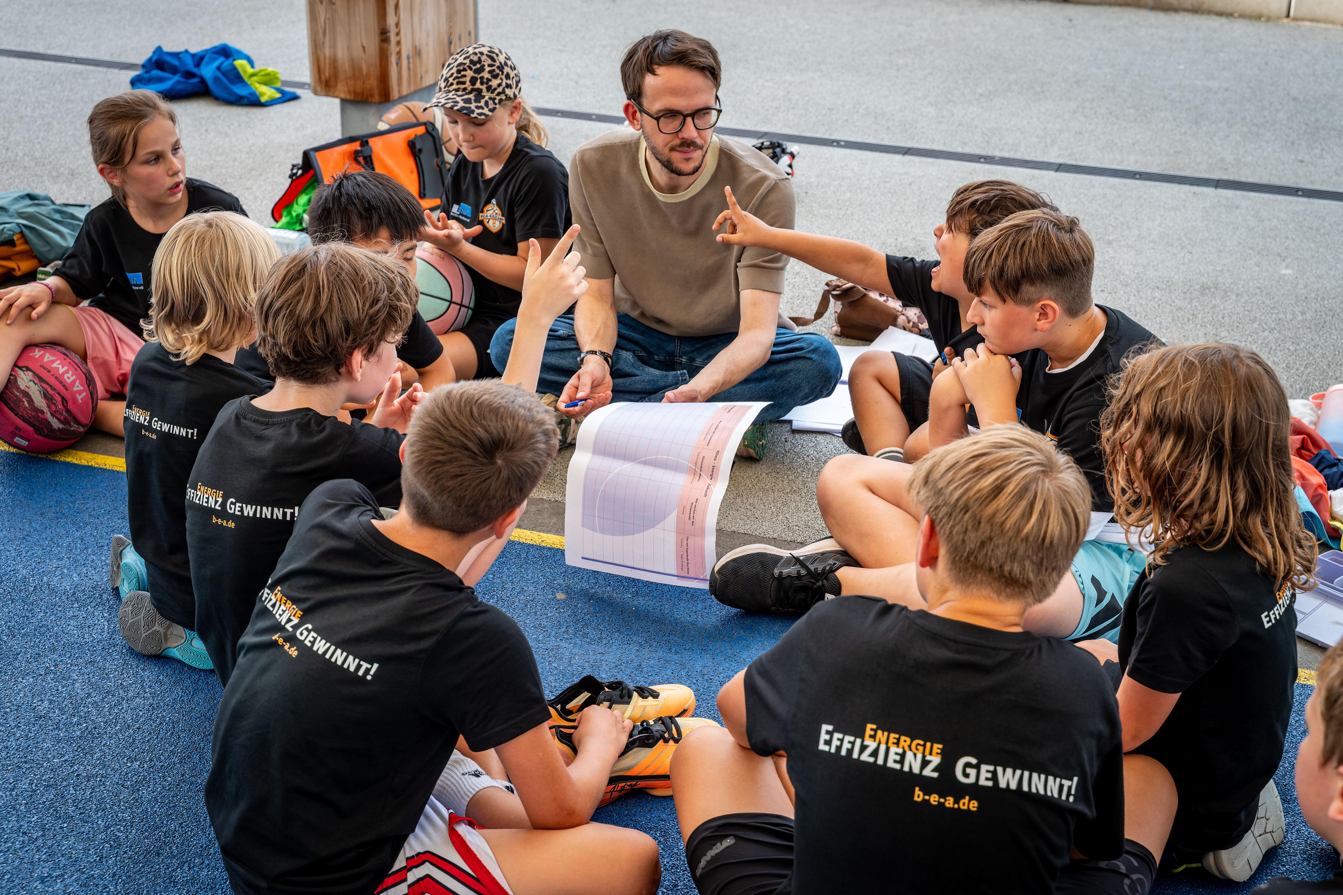 Kinder bei Klimaschutz Rallye